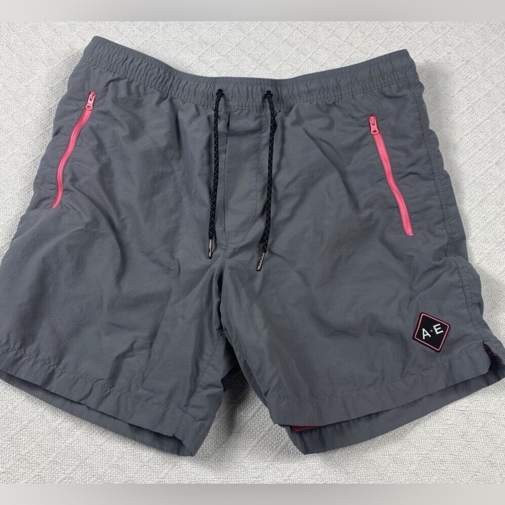 American Eagle Gray Shorts with Pink Zippers